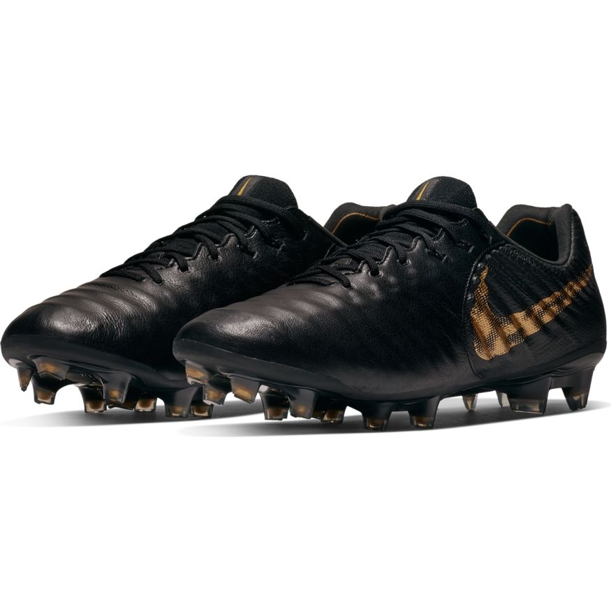 nike legend football boots